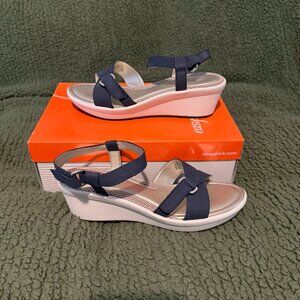 Easy Spirit Strappy Sandals Escasara Navy Size 7.5